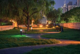 jardim iluminado noite externo