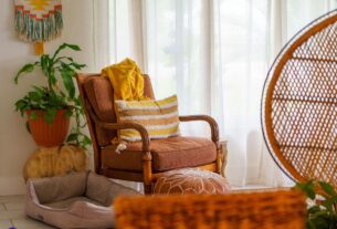 Descubra como aplicar a decoração boho chic em cada ambiente da sua casa. Cores, texturas, plantas, móveis e acessórios para criar espaços livres, acolhedores e cheios de personalidade